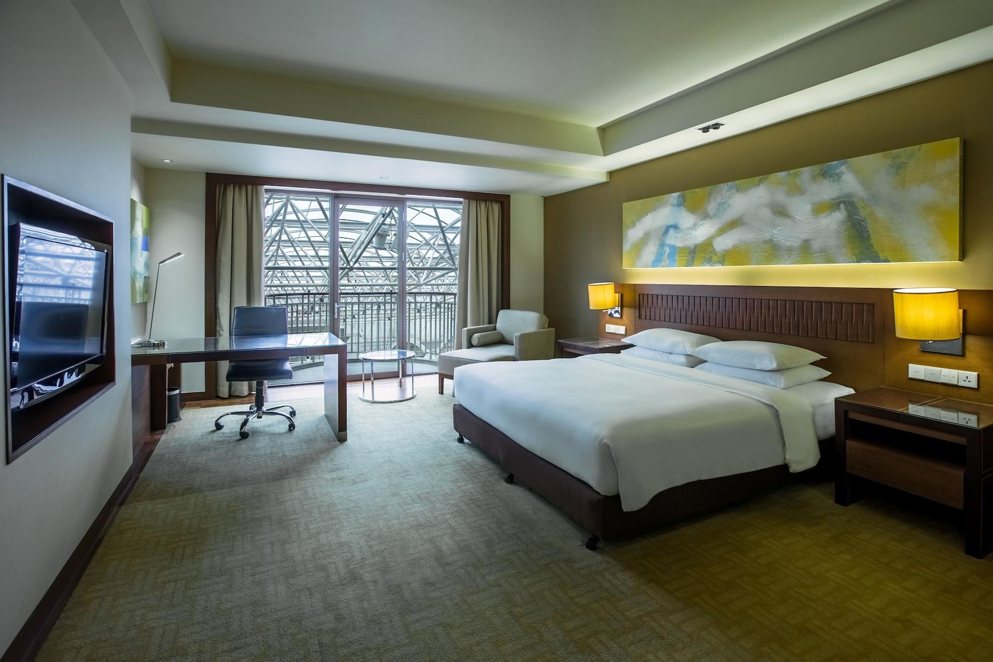 Отель Hyatt Regency Kinabalu Кота-Кинабалу Экстерьер фото Deluxe Room