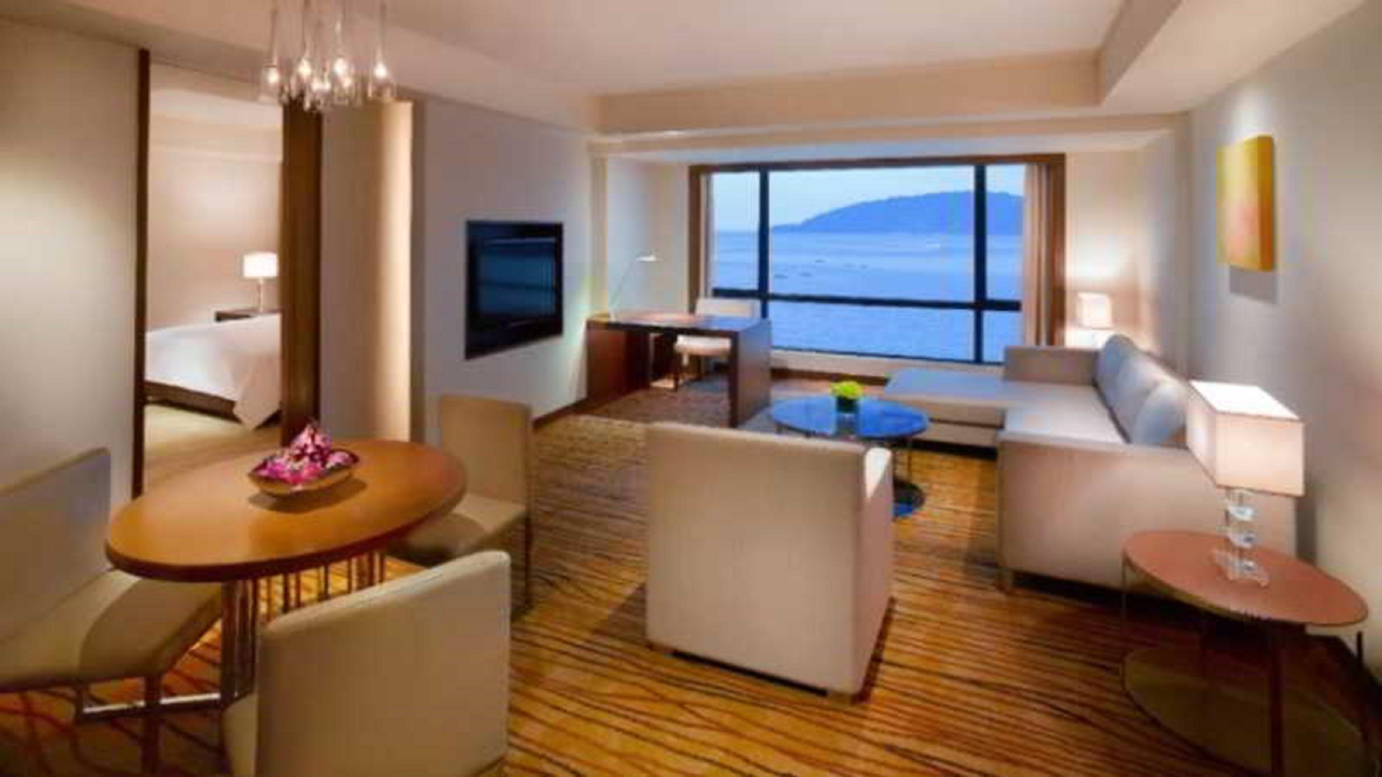 Отель Hyatt Regency Kinabalu Кота-Кинабалу Экстерьер фото A suite at the Westin Nanjing