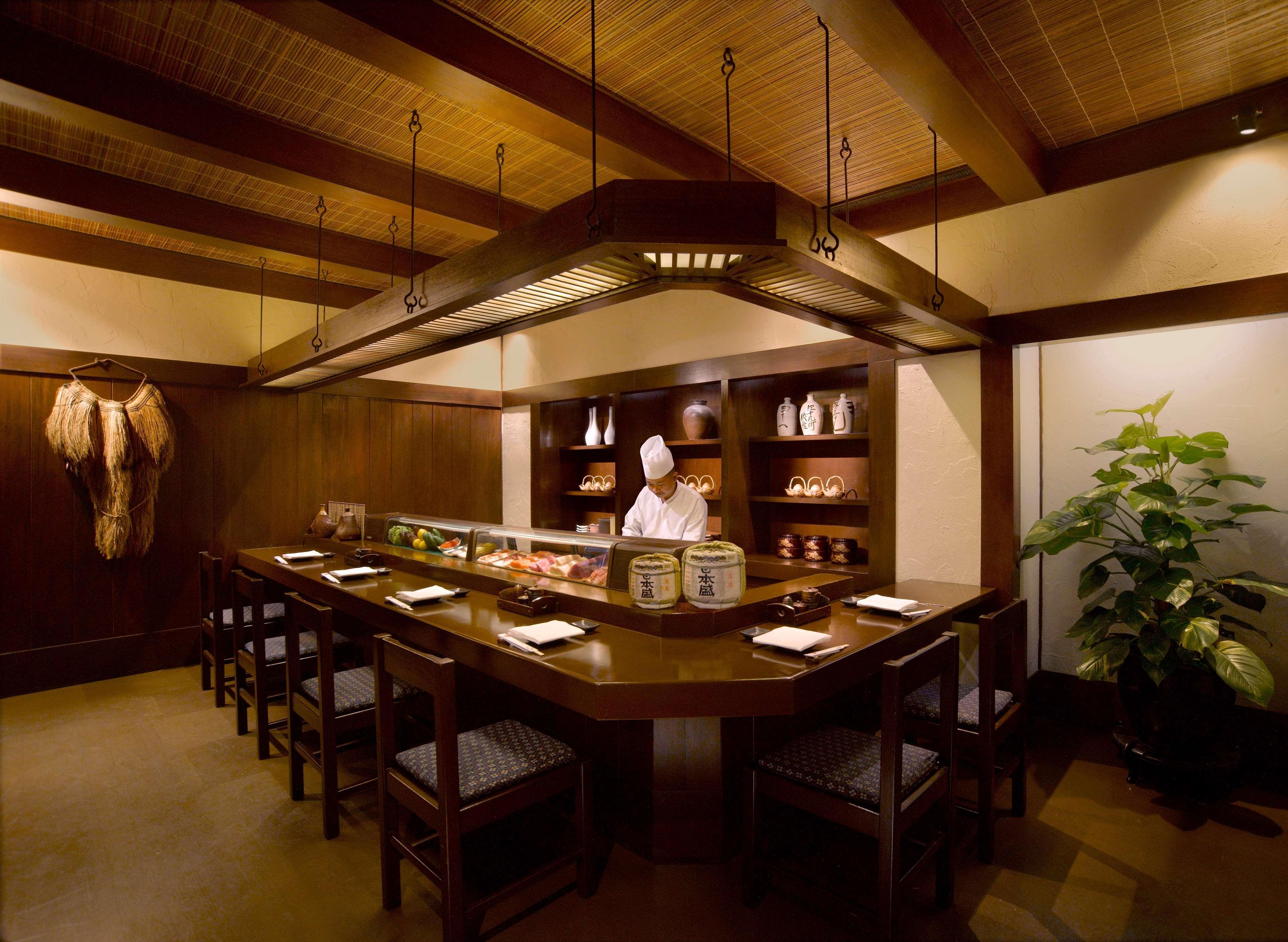Отель Hyatt Regency Kinabalu Кота-Кинабалу Экстерьер фото A sushi bar in Tokyo