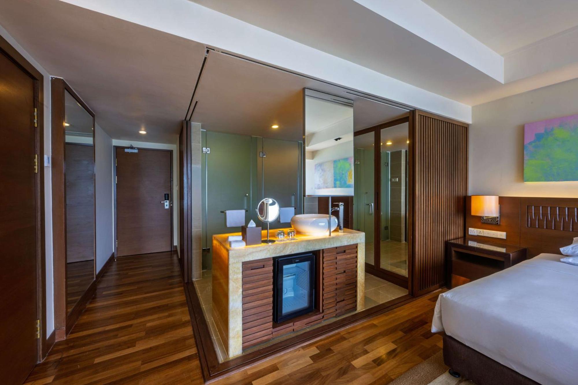 Отель Hyatt Regency Kinabalu Кота-Кинабалу Экстерьер фото