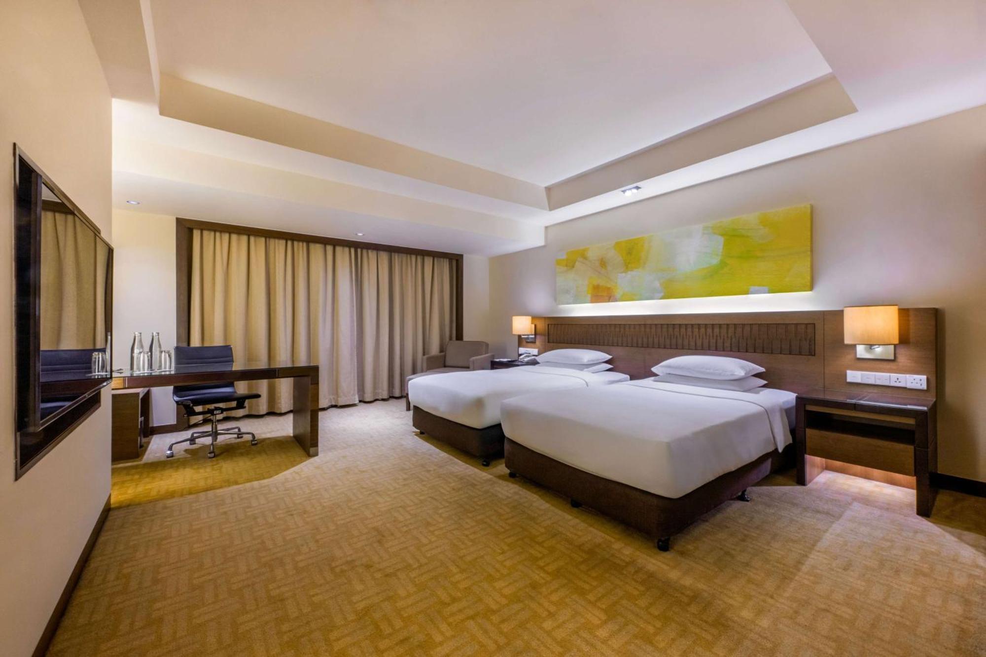 Отель Hyatt Regency Kinabalu Кота-Кинабалу Экстерьер фото