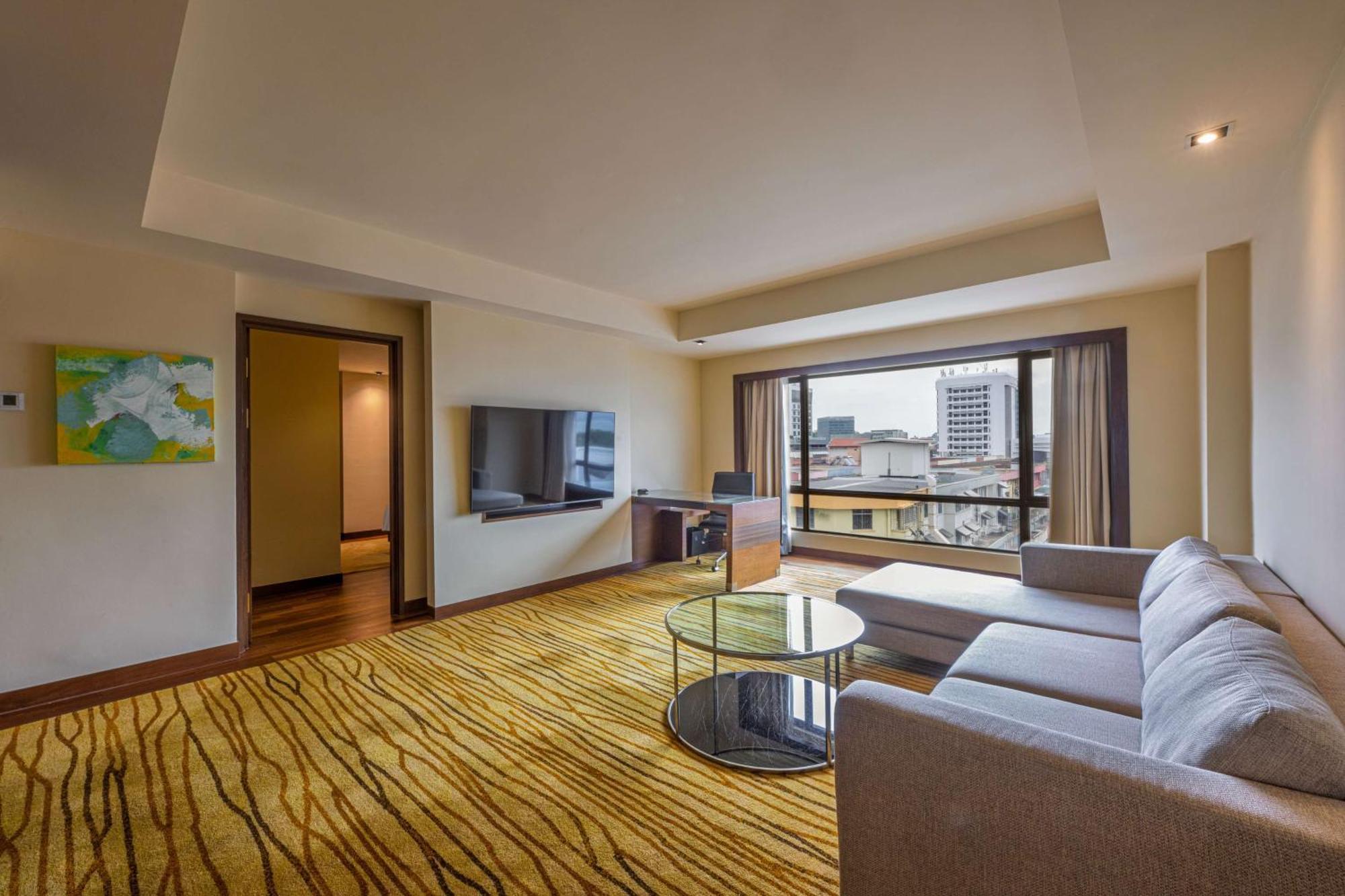 Отель Hyatt Regency Kinabalu Кота-Кинабалу Экстерьер фото